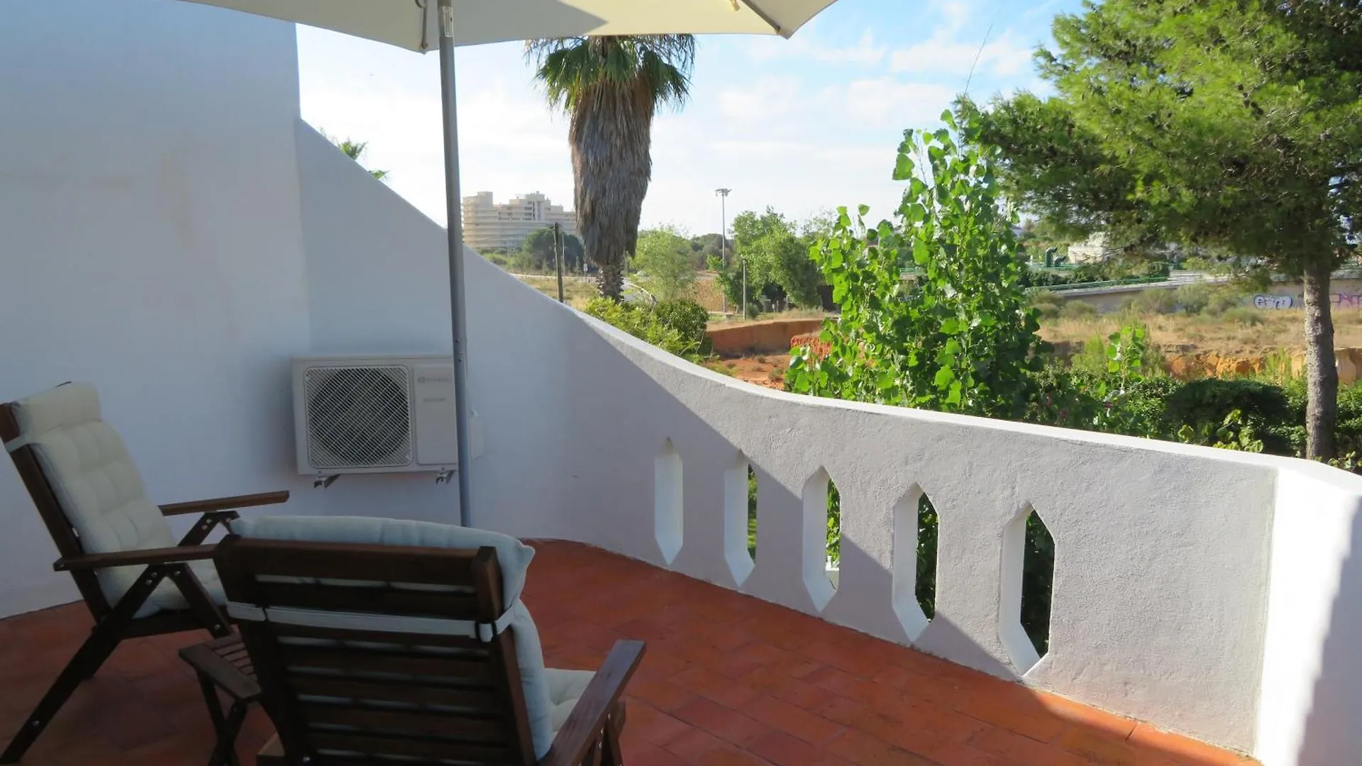 Villa Alcaide Portimao Bed & Breakfast